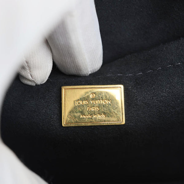 LOUIS VUITTON Spring Street NM Monogram Vernis Leather Shoulder Bag Silver