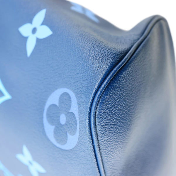 LOUIS VUITTON Neverfull MM Giant Monogram Empreinte Tote Bag Degrade Bleu