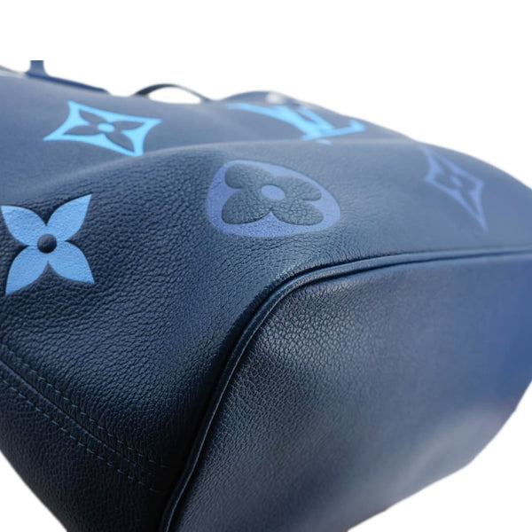 LOUIS VUITTON Neverfull MM Giant Monogram Empreinte Tote Bag Degrade Bleu