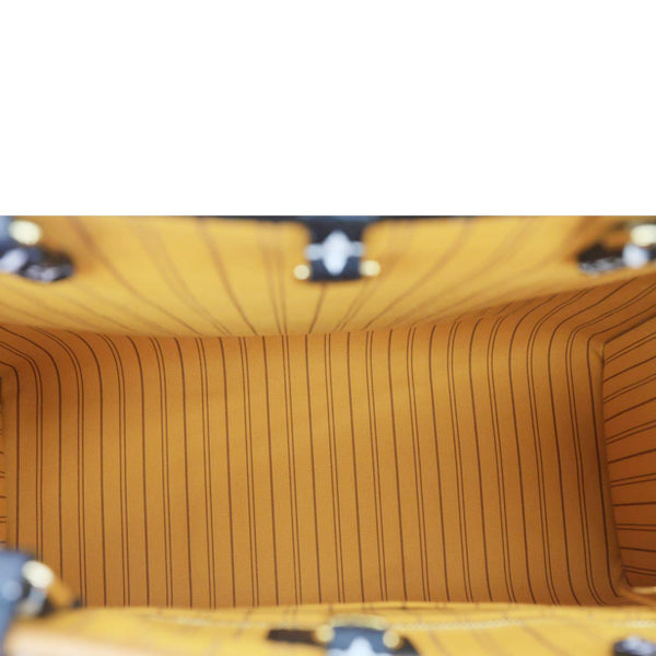 LOUIS VUITTON Onthego Jungle GM Giant Monogram Canvas Tote Shoulder Bag Black