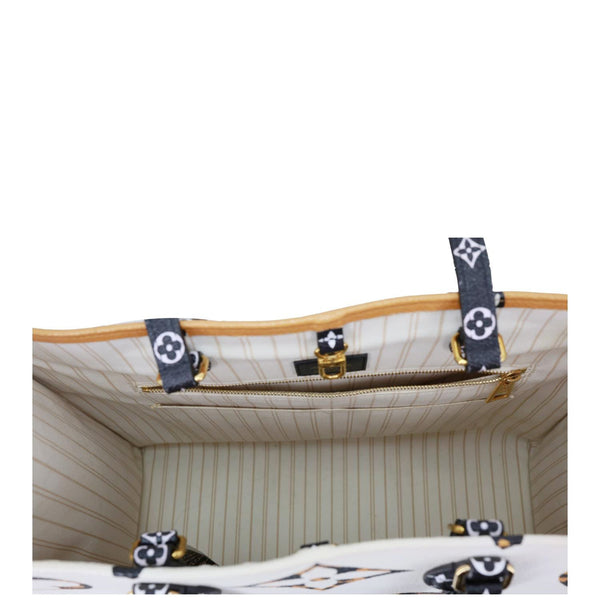 LOUIS VUITTON Onthego Jungle GM Giant Monogram Canvas Tote Bag White