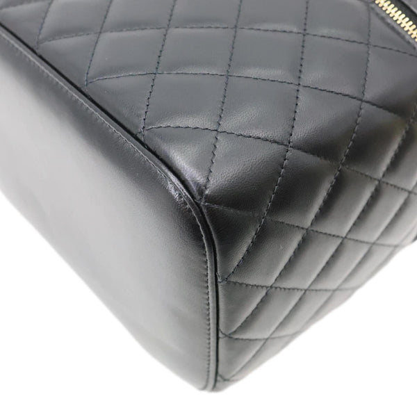 CHANEL Classic Medium Quilted Caviar Leather Chain Vanity Case Black