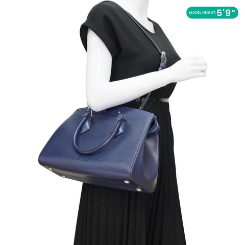 LOUIS VUITTON Soufflot NM MM Epi Leather Crossbody Bag Navy Blue