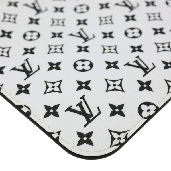 LOUIS VUITTON Neverfull MM Pochette Monogram Canvas Wristlet White