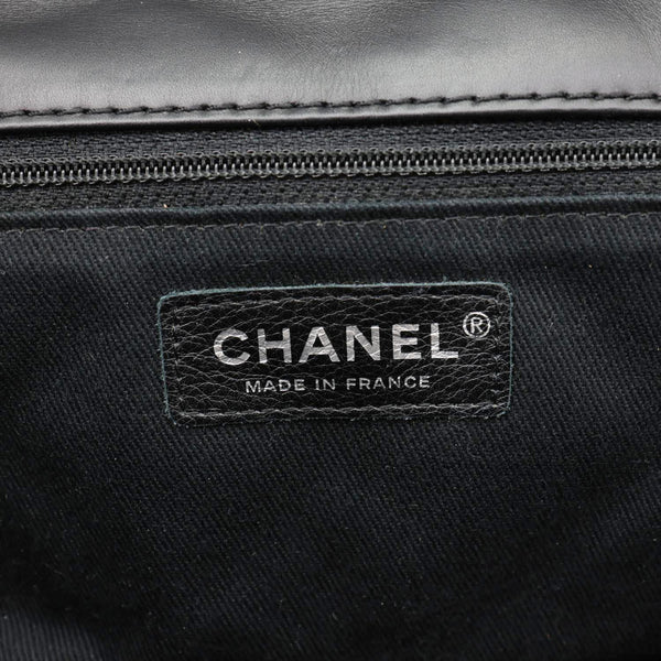 CHANEL Double Stitch Hamptons Flap Mini Quilted Calfskin Crossbody Bag Black