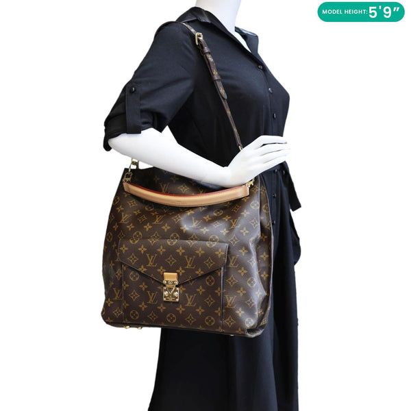 LOUIS VUITTON Metis Hobo Monogram Canvas Shoulder Bag Brown