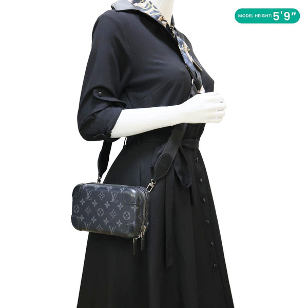 LOUIS VUITTON Horizon Monogram Eclipse Clutch Shoulder Bag Black