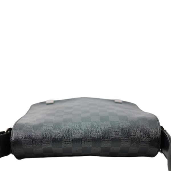 LOUIS VUITTON District PM Damier Graphite Messenger Bag Black