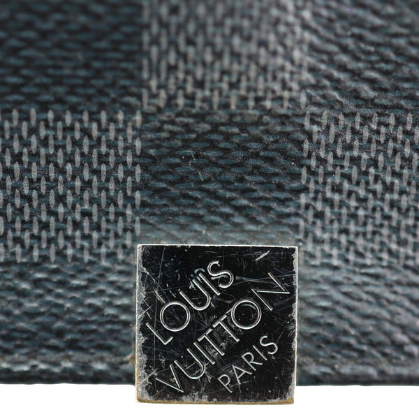 LOUIS VUITTON District PM Damier Graphite Messenger Bag Black
