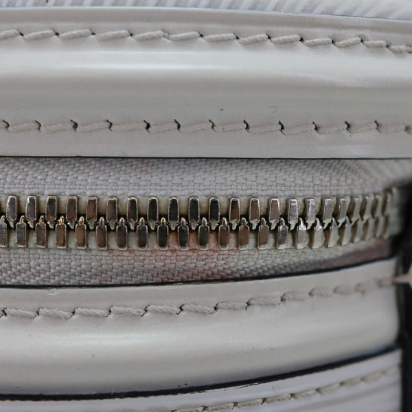 LOUIS VUITTON Cannes Epi Leather Vanity Bag White
