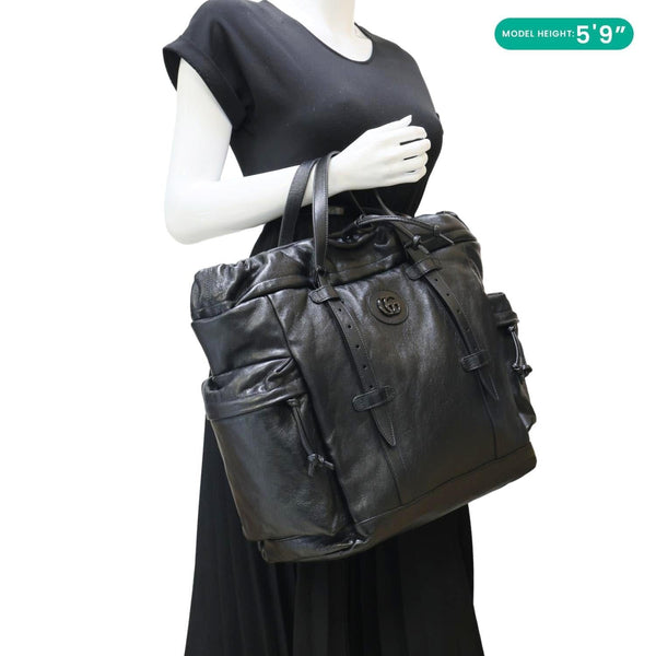 GUCCI Piuma Monochrome Leather Drawstring Bag Black 725664