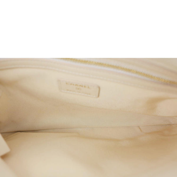 CHANEL Interlocking CC Quilted 19 Leather O-Case Off White