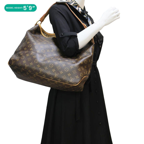 LOUIS VUITTON Delightful MM Monogram Canvas Hobo Bag Brown