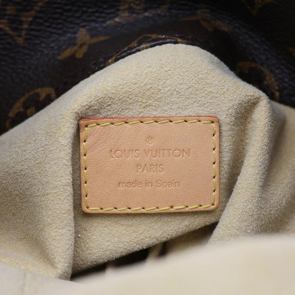 LOUIS VUITTON Artsy MM Monogram Canvas Hobo Bag Brown