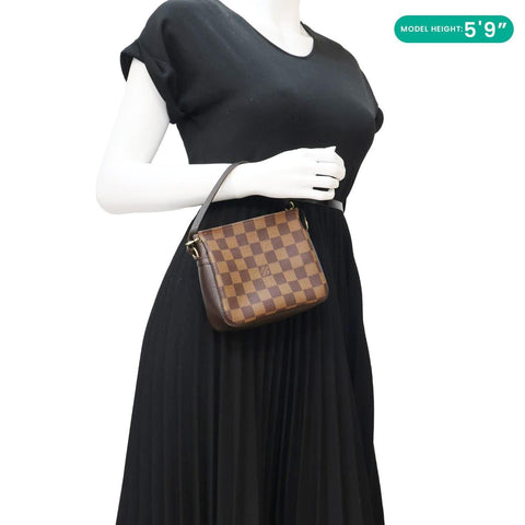 LOUIS VUITTON Trousse Makeup Damier Ebene Pochette Clutch Brown