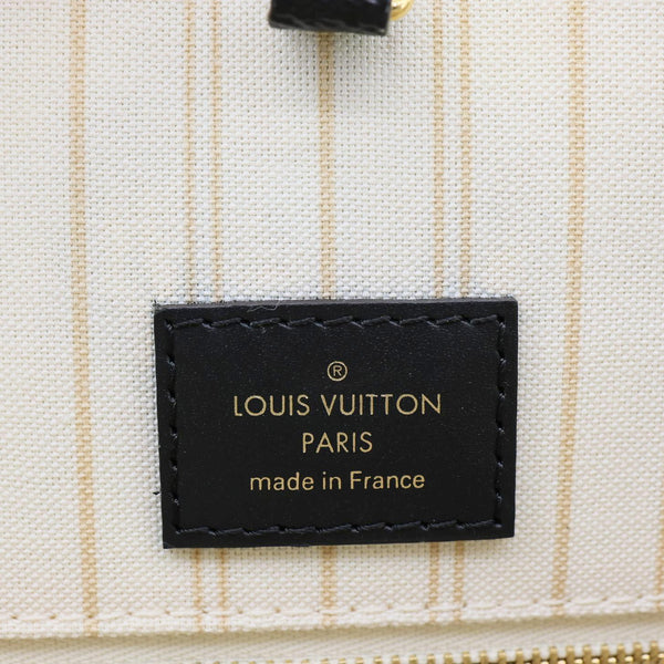 LOUIS VUITTON Onthego Jungle GM Giant Monogram Canvas Tote Shoulder Bag White