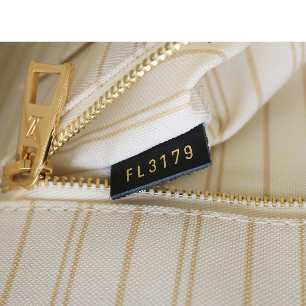 LOUIS VUITTON Onthego Jungle GM Giant Monogram Canvas Tote Shoulder Bag White