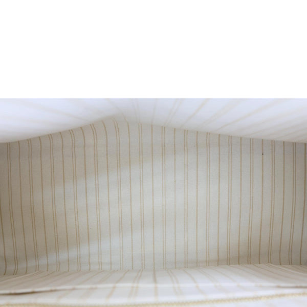 LOUIS VUITTON Onthego Jungle GM Giant Monogram Canvas Tote Shoulder Bag White