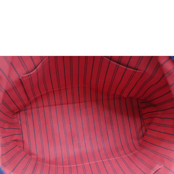 LOUIS VUITTON Melie Empreinte Leather Hobo Shoulder Bag Marine Rouge