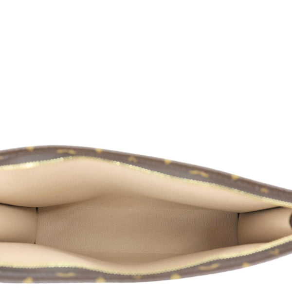 LOUIS VUITTON Toiletry Pouch 26 Monogram Canvas Clutch Brown