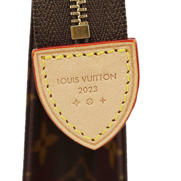 LOUIS VUITTON Toiletry Pouch 26 Monogram Canvas Clutch Brown