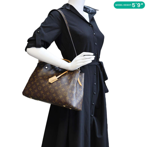 LOUIS VUITTON Montaigne MM Monogram Canvas Shoulder Bag Brown