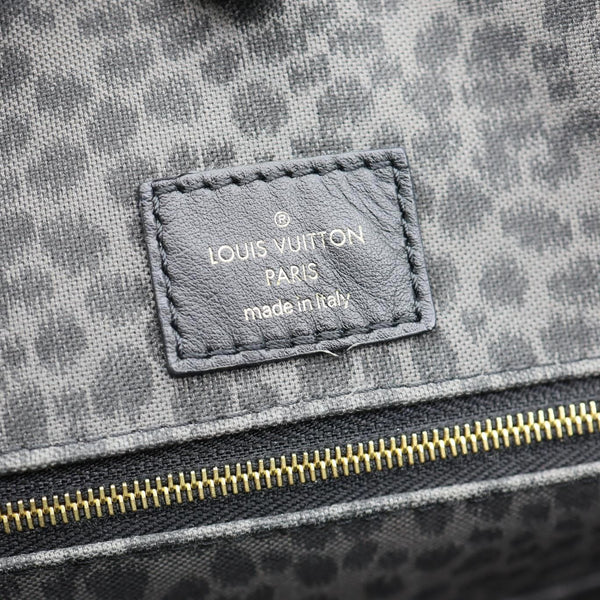 LOUIS VUITTON Onthego GM Wild At Heart Monogram Giant Canvas Tote Bag Black