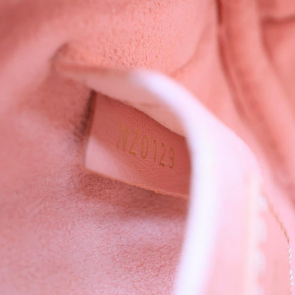 LOUIS VUITTON New Wave Heart Quilted Leather Shoulder Bag Dusty Pink