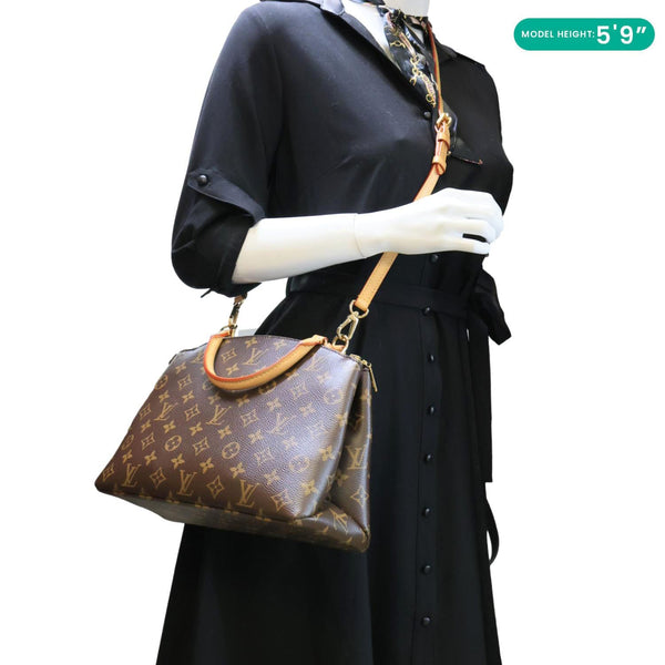LOUIS VUITTON Petit Palais Monogram Canvas Shoulder Bag Brown