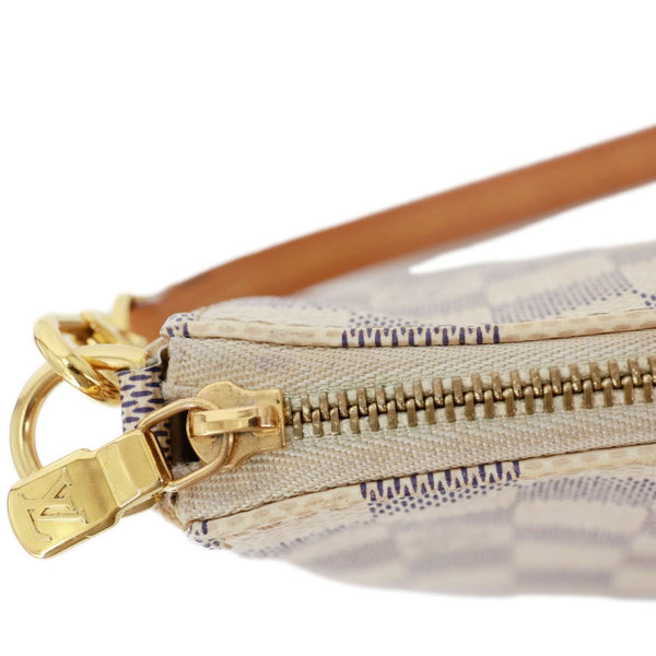 LOUIS VUITTON Pochette Accessoires Damier Azur Pouch White