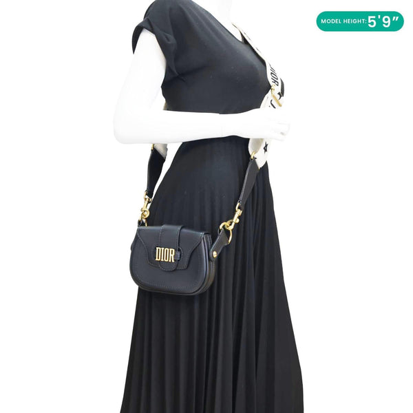 CHRISTIAN DIOR D Fence Small Calfskin Leather Saddle Bag Black
