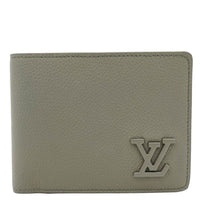 LOUIS VUITTON Multiple Wallet Aerogram Grained Calfskin Leather Clutch Green