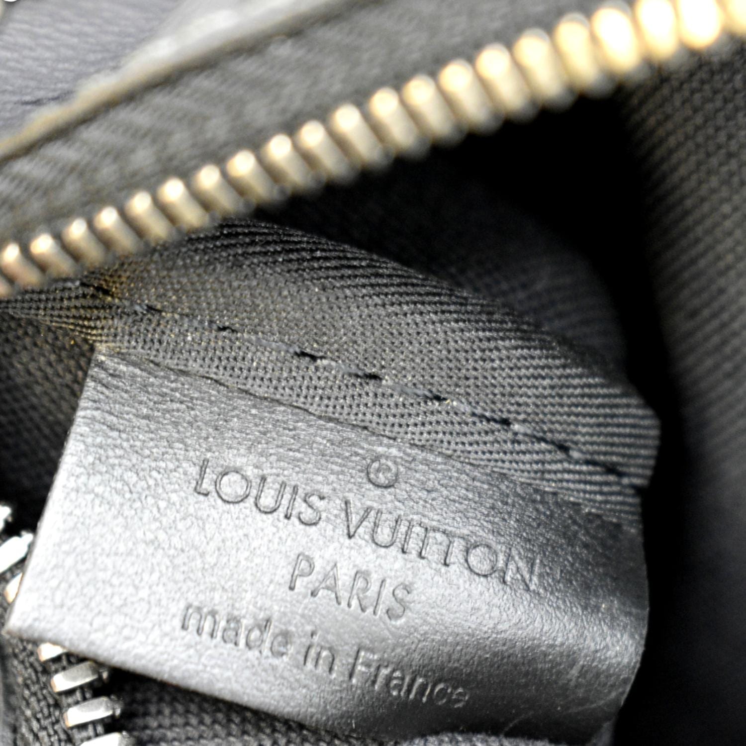 Louis Vuitton Shoulder Bag Trio Messenger Black Gray Silver Damier Graphit  3D N5