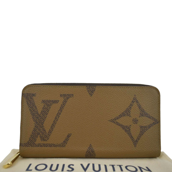 LOUIS VUITTON Giant Monogram Reverse Zippy Wallet Brown