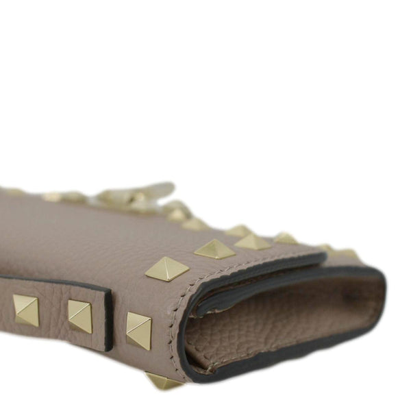 VALENTINO Garavani Small Rockstud Flap Leather Crossbody Bag Beige