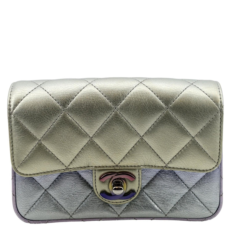 Leather clutch bag Chanel Silver in Leather - 28080333
