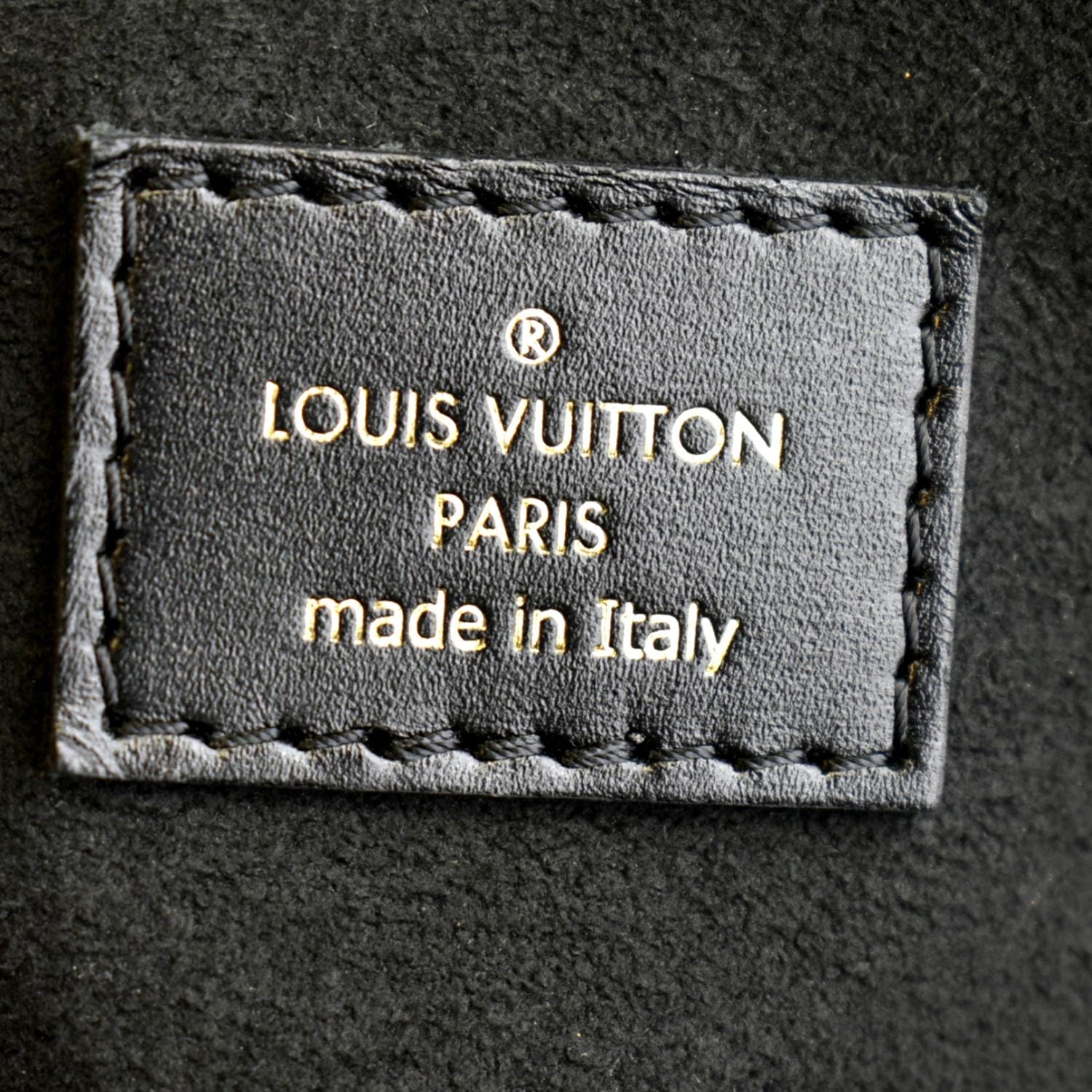 Vanity cloth handbag Louis Vuitton Brown in Cloth - 25273081