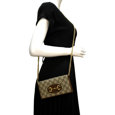 GUCCI Horsebit 1955 GG Supreme Canvas Crossbody Chain Wallet Beige 621392