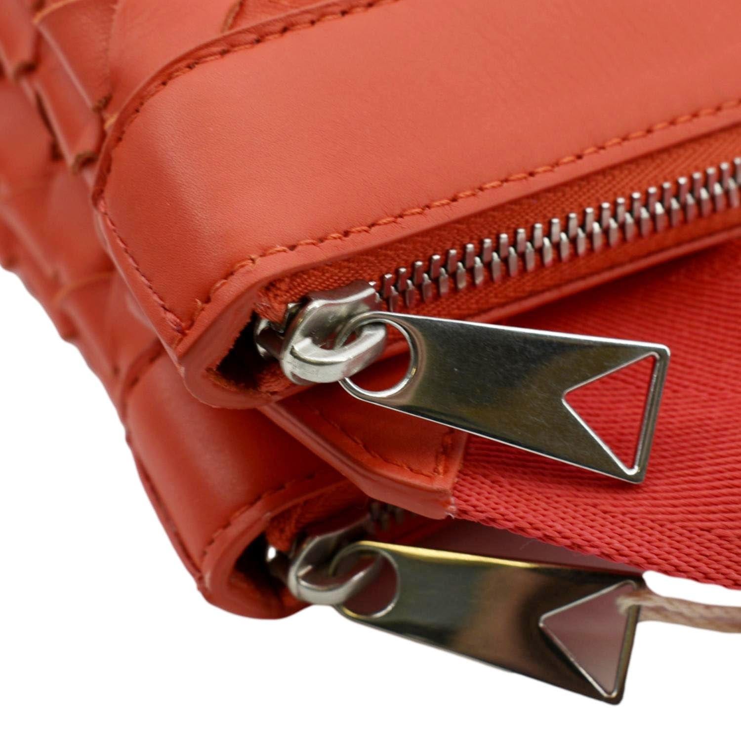 Authentic BOTTEGA VENETA Intrecciato Shoulder Bag Leather Red