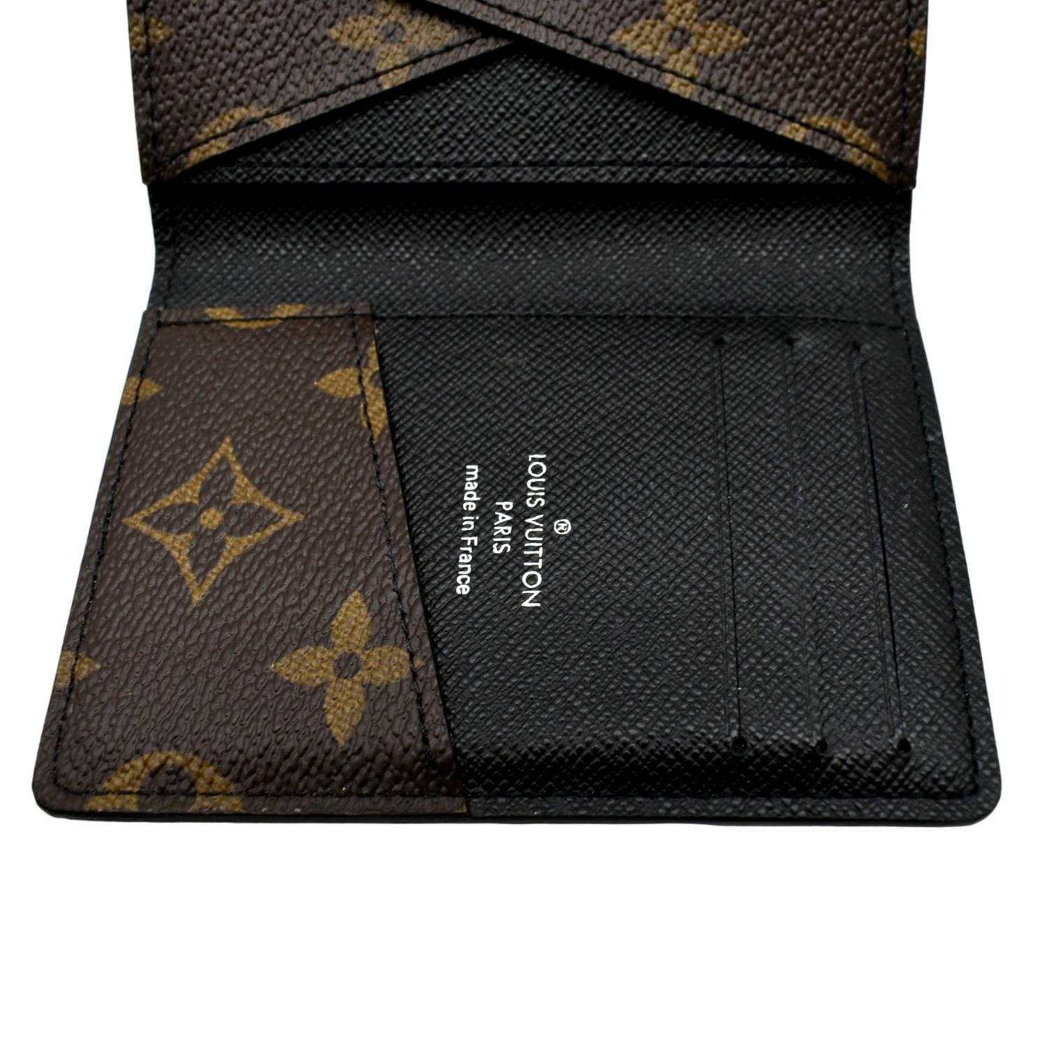 Louis Vuitton® Pocket Organizer Black. Size en 2023  Organizador de  bolsillo, Louis vuitton, Piel de becerro