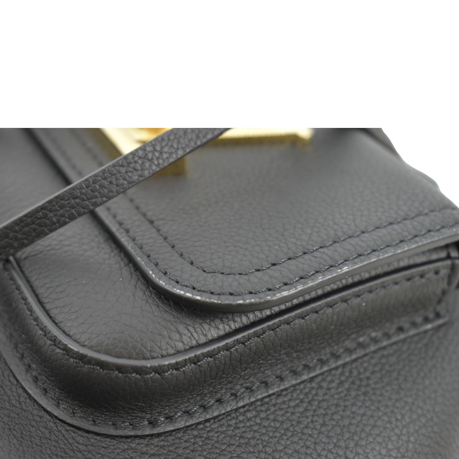 Lockme bucket leather handbag Louis Vuitton Black in Leather - 19410784