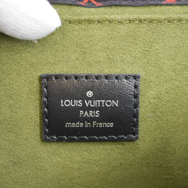 LOUIS VUITTON Metis Pochette Monogram Infrarouge Crossbody Bag Glossy Red