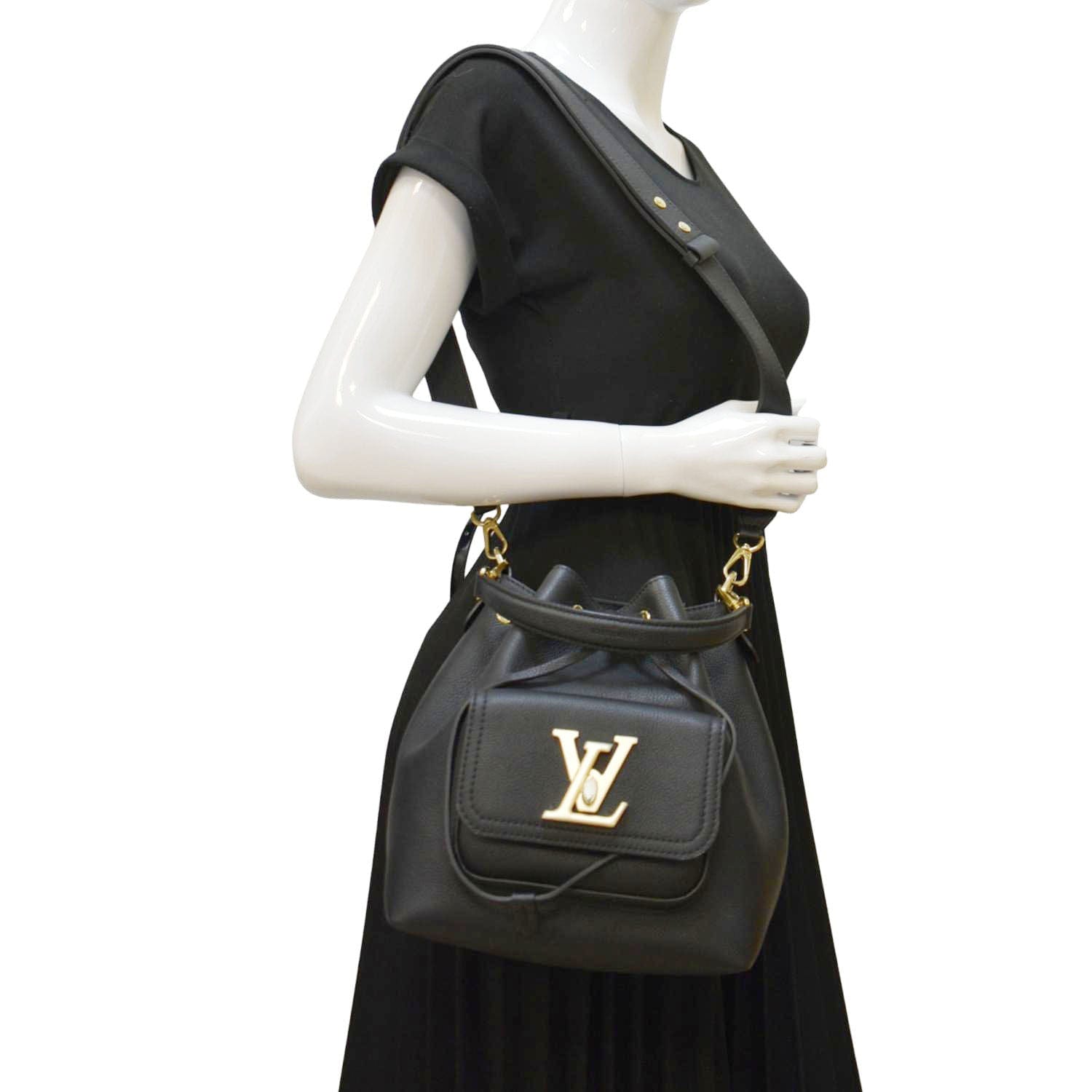 Lockme bucket leather handbag Louis Vuitton Black in Leather - 19410784