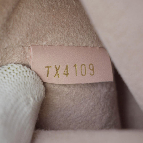 LOUIS VUITTON Neonoe Monogram Canvas Hobo Bag Rose Ballerine