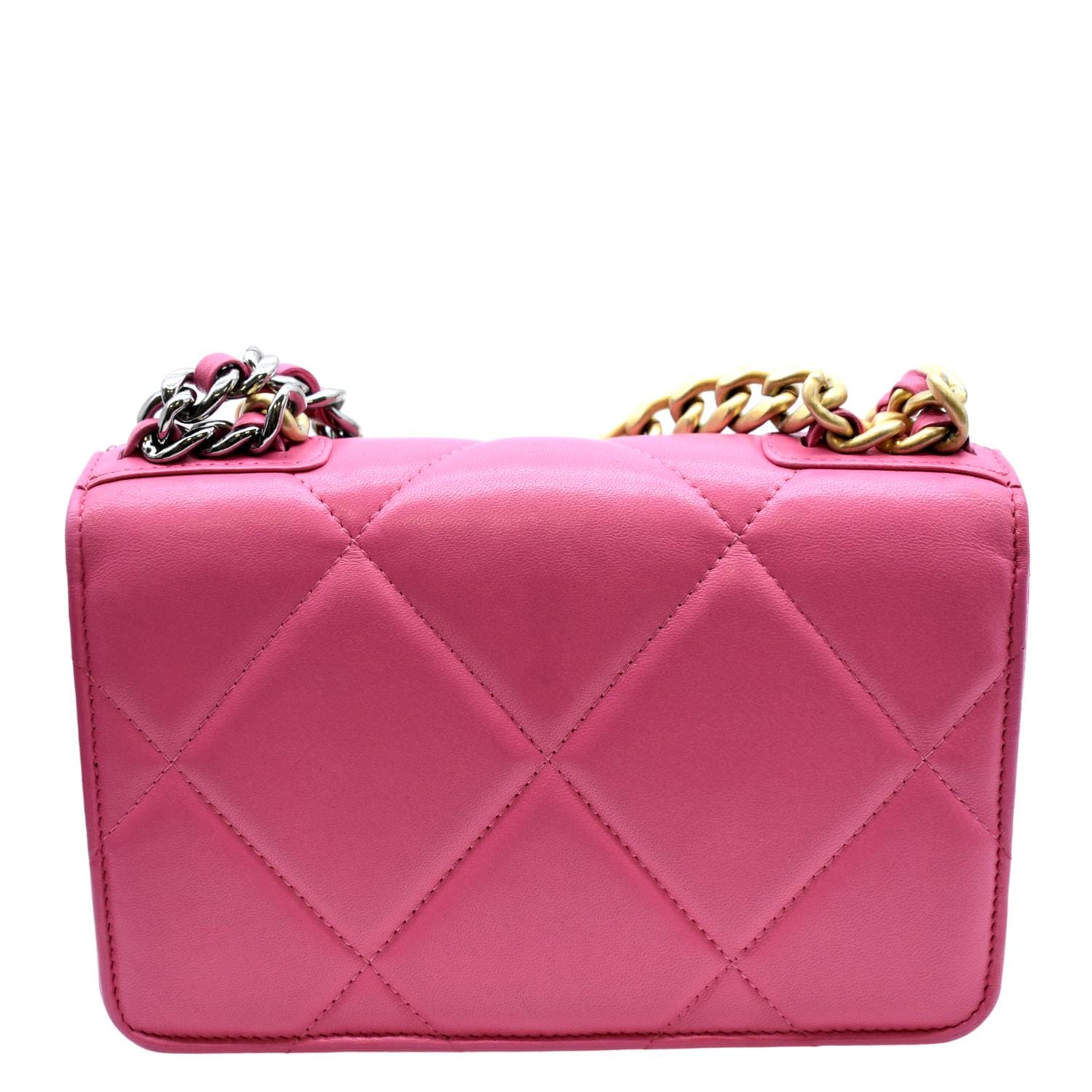 Wallet on chain leather crossbody bag Chanel Pink in Leather - 35970478
