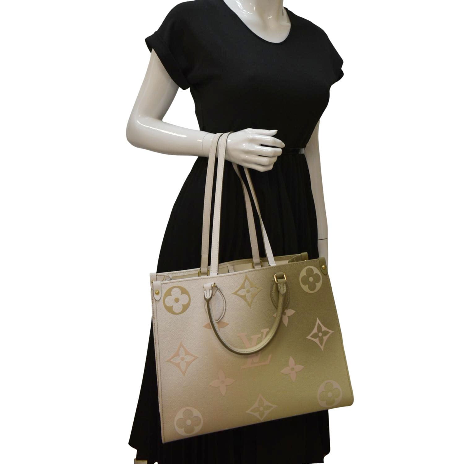 Louis Vuitton Monogram Giant Spring In The City Onthego GM