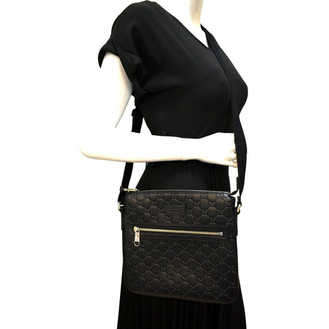 GUCCI GG Signature Leather Messenger Bag Black 406410