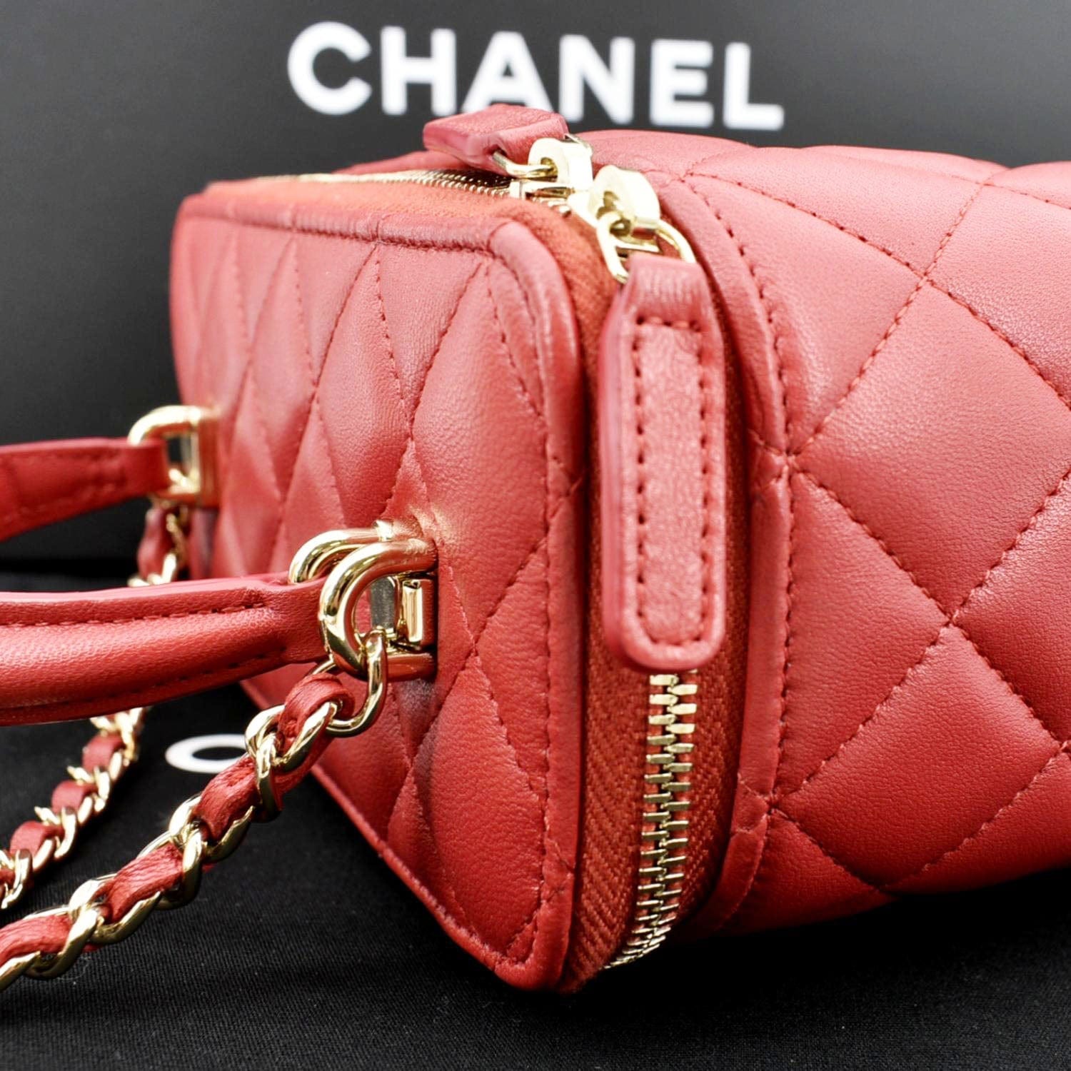 CHANEL Vanity Case Quilted Leather Crossbody Bag Red
