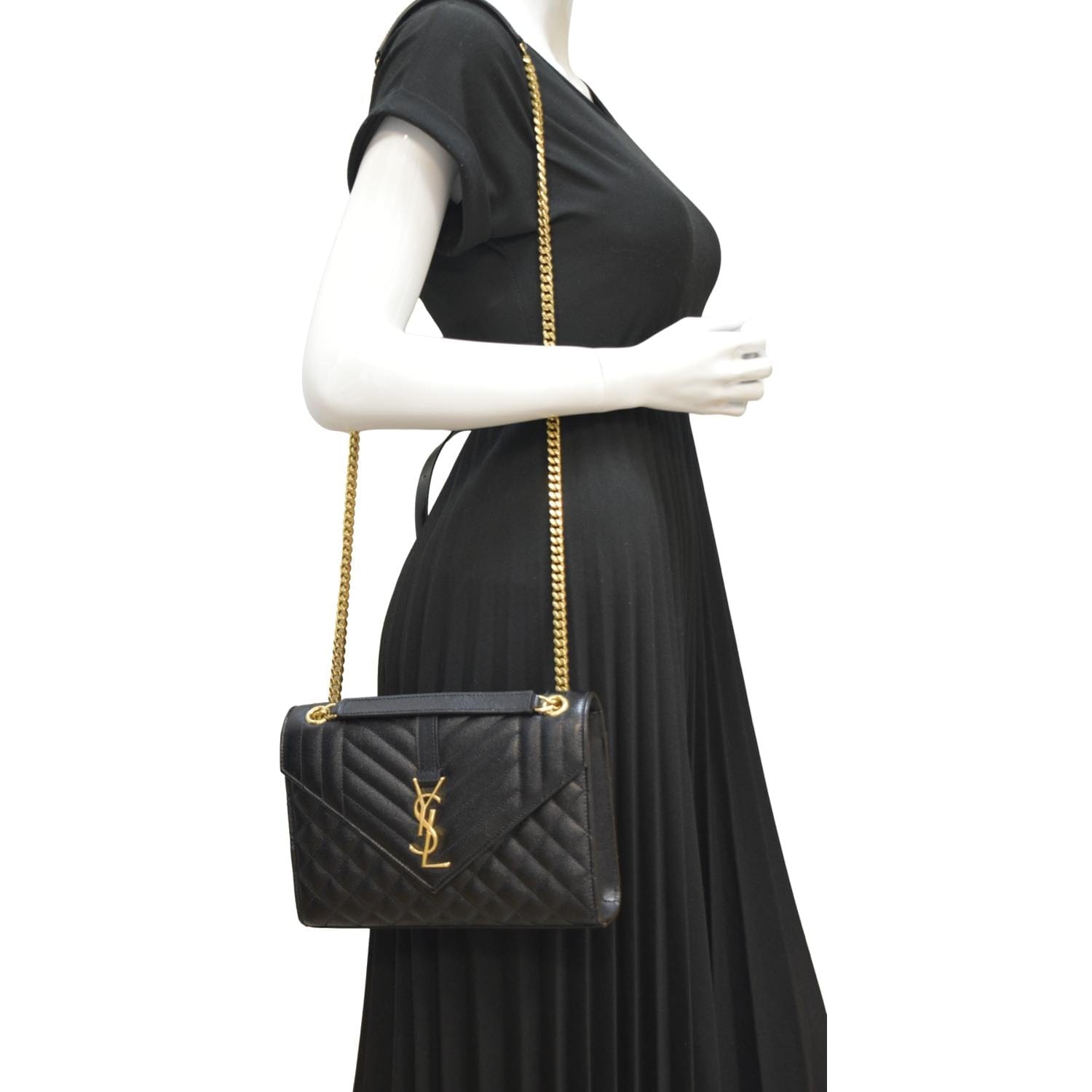 Saint Laurent Envelope Chain Shoulder Bag in Black