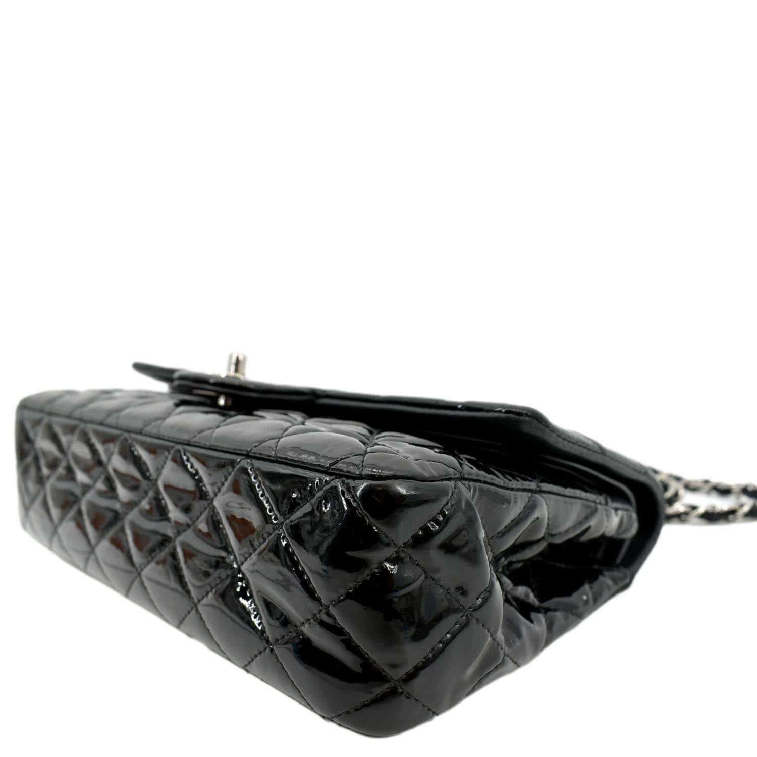 Classic Flap With Medium Crossbody Bag in Patent Leather, Silver Hardw